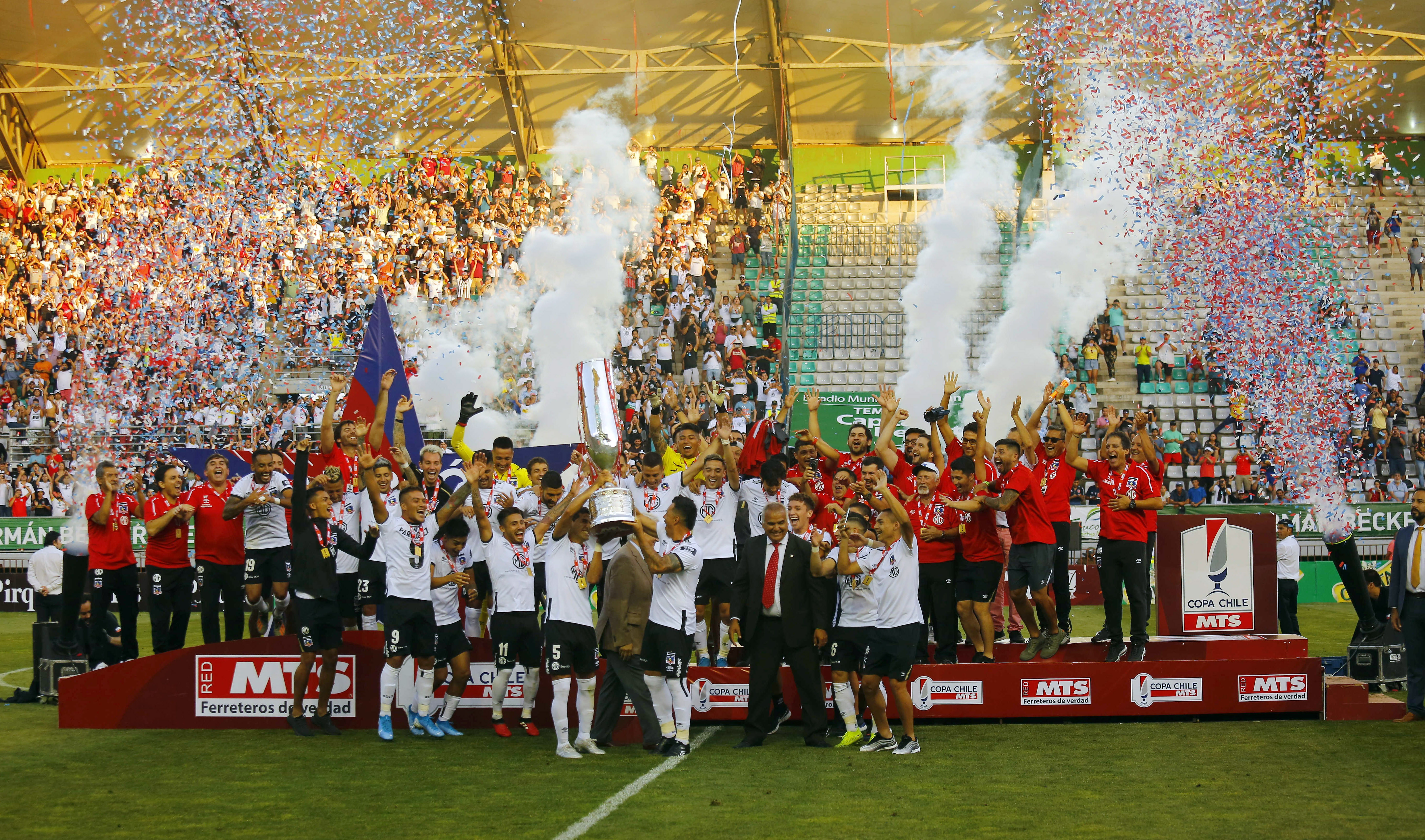 Imágenes del vibrante título albo en la Copa Chile