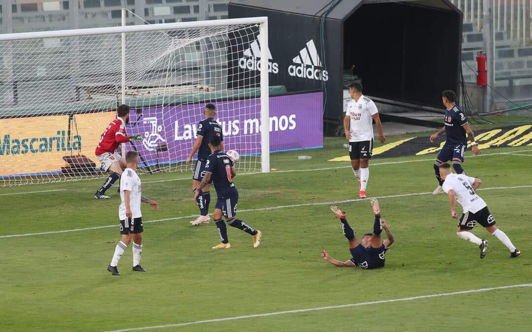 Colo Colo venció a Universidad de Chile y extiende su invicto en el Estadio Monumental