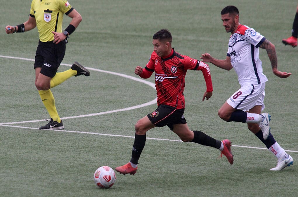 *Resumen Segunda división* Limache, Cauquenes e Iberia siguen punteros