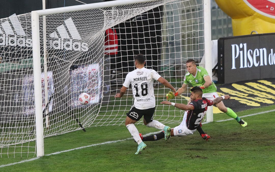 Colo Colo venció a Deportes Antofagasta y es el líder momentáneo del Torneo