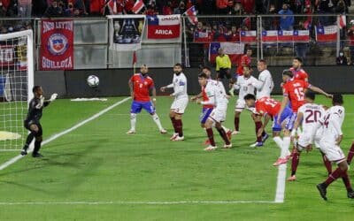 La Roja goleó a Venezuela y se mete en la pelea por un cupo al Mundial
