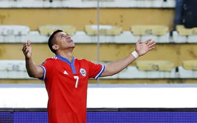 Chile sigue en la carrera mundialista