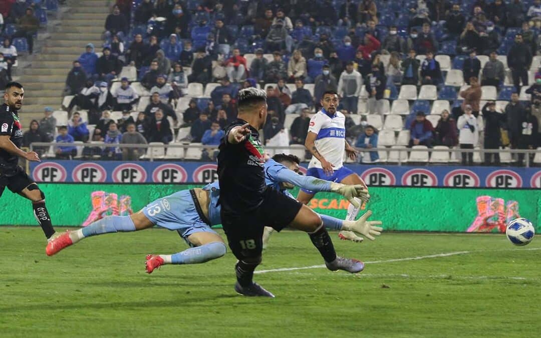 Palestino rescató un agónico triunfo ante Universidad Católica y sigue su racha en el Torneo