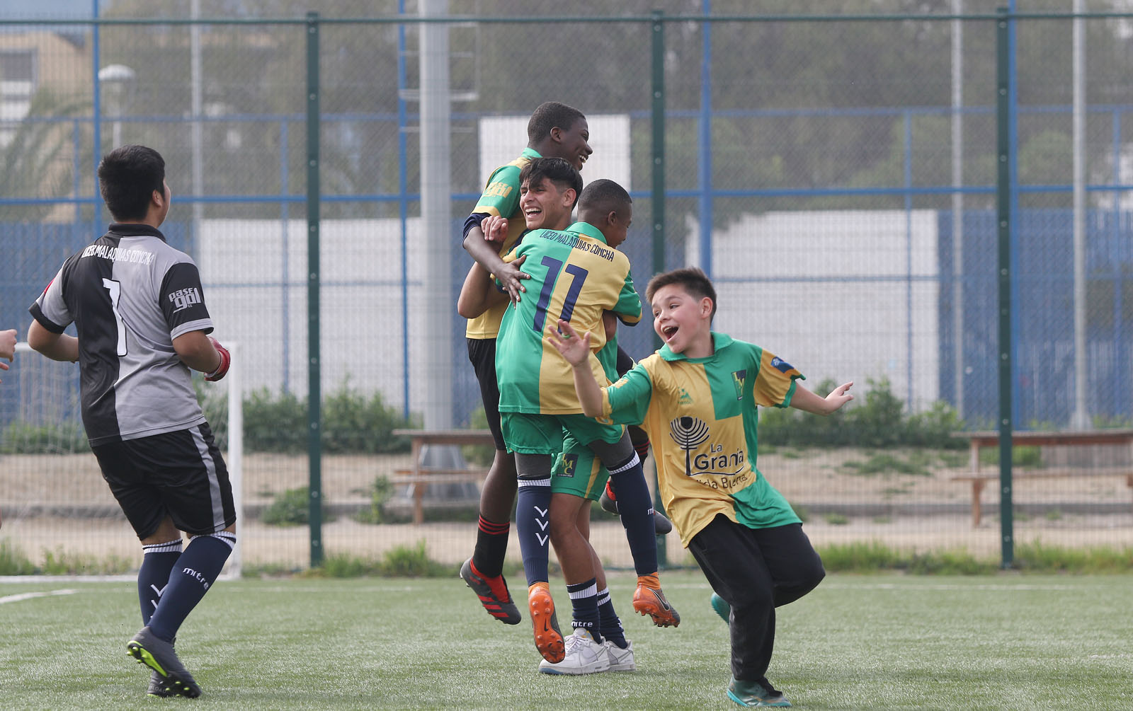 Sifup apoya torneo interescolar de fútbol “Copas Convivencia y Amistad”