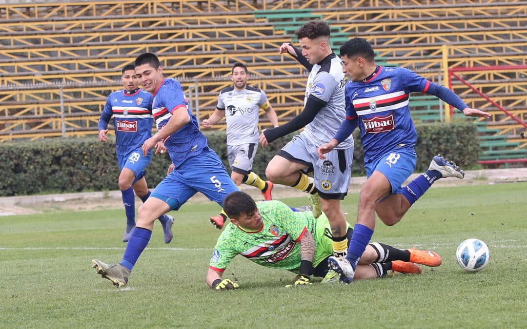 Lautaro de Buin rescató un empate en la agonía ante Real San Joaquín