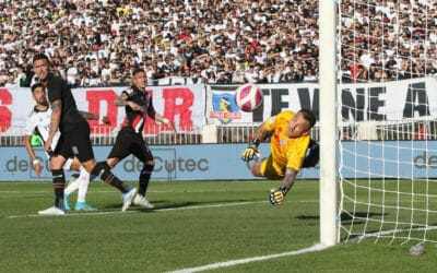 Colo Colo igualó ante Curicó Unido y se extiende la lucha por el título