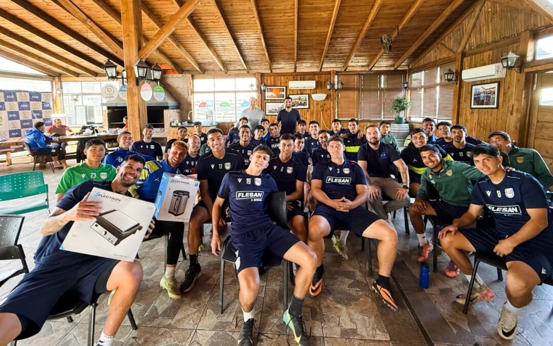 Sifup visitó al plantel de Atlético Colina y reforzó el trabajo gremial en Segunda División